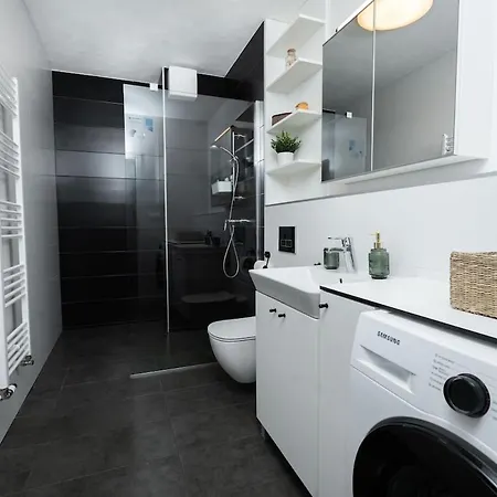 Mb With Parking Appartement *